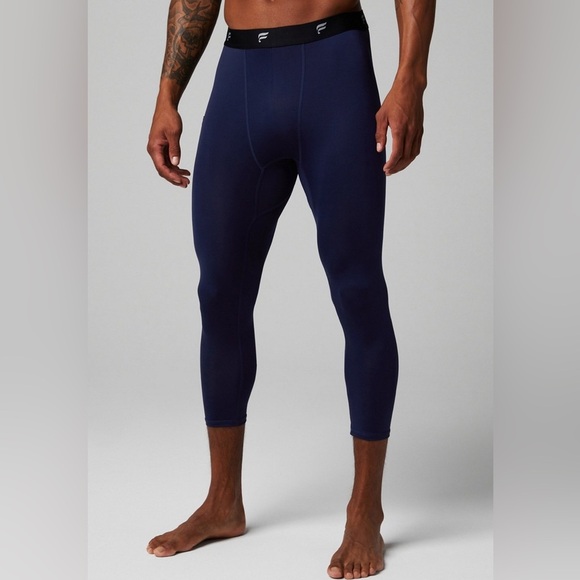 Fabletics The Base Layer 3/4 Tights NWT Medium - Picture 1 of 7